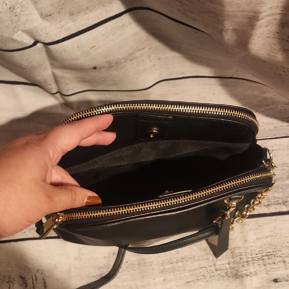 Nine West Black and Gold Crossbody Bag - Picture 6 of 6